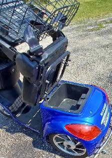 MOBILITY SCOOTER - Photo 5