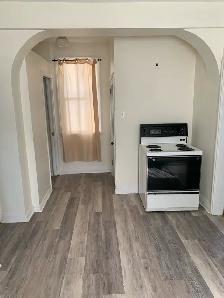 Furnished room in N End - Photo 4