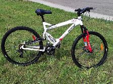 CCM Static 26 DSXC Dual Suspension Mountain Bike