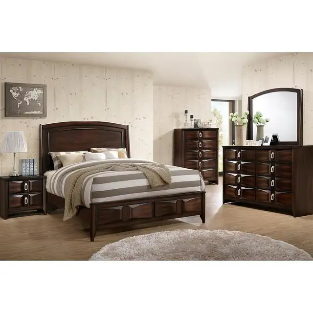 SOLID WOOD AND VENEERS QUEEN BED (FLOOR MODEL)