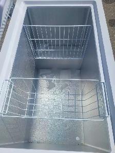 Chest Freezer — Tested — Affordable — Calgary - Photo 4