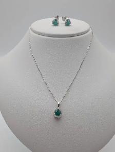 (B7150) 10K Gold Green Stone Pendant Necklace 25in and Stud E...