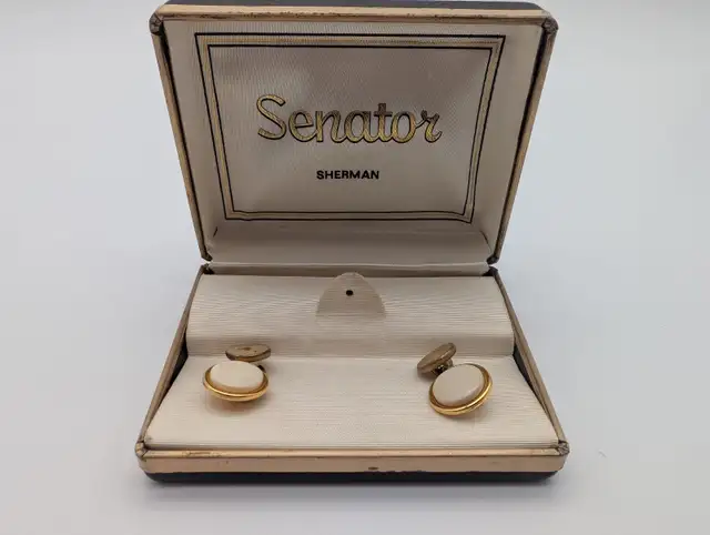 (B7127) Sherman Senator Vintage Gold Tone Cufflinks White Cab...