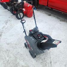 CRAFTSMAN SINGLE STAGE SNOWTHROWER