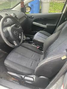 Mazda2 2011 260000km $2500 - Photo 5