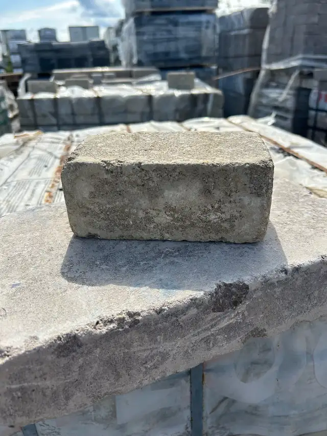 BrusselsBlock - Sandstone