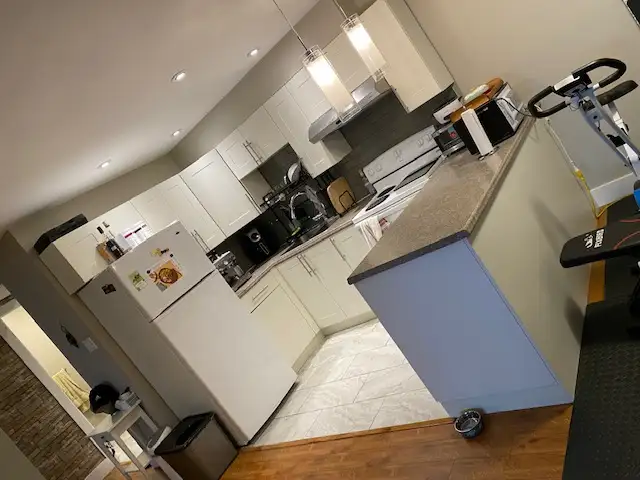 TWO BEDROOM APARTMENT ON MERIVALE ROAD CENTRAL LOCATION NOV 2026