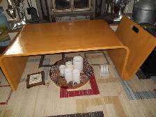 MID CENTURY MODERN BENTWOOD COFFEE TABLE WITH MAGAZINE RACK