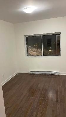 Next to Metro Snowdom. 1 1/2, 4 1/2 Apt. available Now - Photo 10
