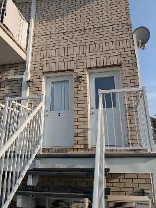 Appartement à louer - 17 rue Satellite #3 - Photo 2
