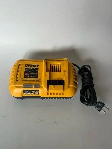 Dewalt 8ah charger (33224284)