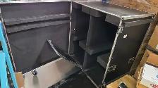 Heavy-Duty ATA Flight Case / Road Case with Wheels (Custom Foam - Photo 3