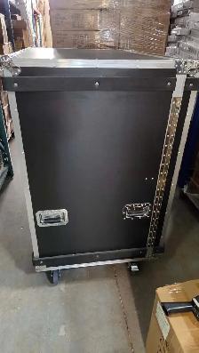 Heavy-Duty ATA Flight Case / Road Case with Wheels (Custom Foam - Photo 4