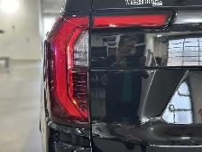 2026 GMC Yukon XL AT4 - Photo 4