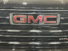 2026 GMC Yukon XL AT4 - Photo 8