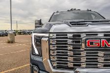 2026 GMC Sierra 3500HD Denali - Photo 11
