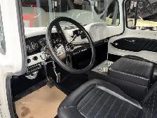 1962 Chevrolet C10 | LS1 Engine | Leather Interior | Vintage - Photo 5