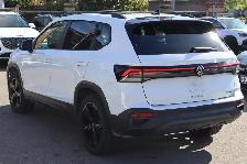 2026 Volkswagen Taos Comfortline Black Edition 4MOTION - Photo 4