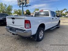 2024 Ram 3500 Big Horn | Push Start | Rear Cam | Cruise Control - Photo 25