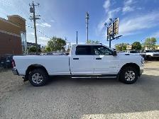 2024 Ram 3500 Big Horn | Push Start | Rear Cam | Cruise Control - Photo 26