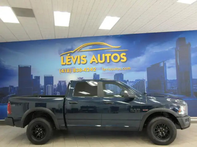 RAM 1500 CLASSIC 2023 WARLOCK CREW-CAB BOITE 5'7' HEMI 4X4 5.7L