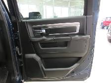 RAM 1500 CLASSIC 2023 WARLOCK CREW-CAB BOITE 5'7' HEMI 4X4 5.7L - Photo 18