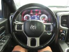 RAM 1500 CLASSIC 2023 WARLOCK CREW-CAB BOITE 5'7' HEMI 4X4 5.7L - Photo 23
