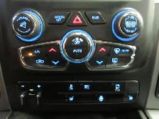 RAM 1500 CLASSIC 2023 WARLOCK CREW-CAB BOITE 5'7' HEMI 4X4 5.7L - Photo 33