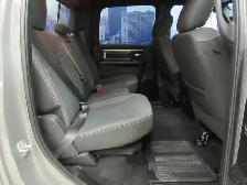 RAM 1500 CLASSIC 2022 WARLOCK CREW-CAB BOITE 5'7' HEMI 4X4 5.7L - Photo 12