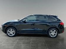 2014 Porsche Cayenne Platinum Edition / AWD - Photo 2