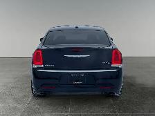 2017 Chrysler 300 300C Platinum - Photo 5