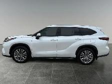 2024 Toyota Highlander Platinum - Photo 2
