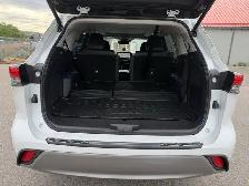2024 Toyota Highlander Platinum - Photo 19
