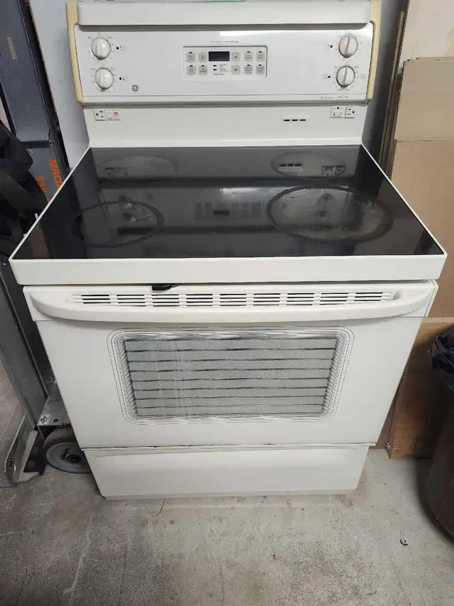General Electric Electronic Oven $550