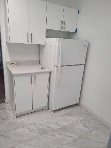 Large 2 Bedroom Available for November 1st! - Photo 3