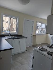 Renovated 3-Level 2BR Townhouse - 31 Gaston Rd - Dec 1 - $1,695! - Photo 6