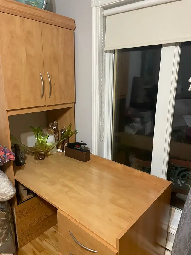 Bureau et Armoire