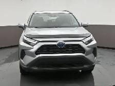 2022 Toyota RAV4 Hybrid XLE AWD | FUEL SAVER | APPLE CARPLAY & A - Photo 2