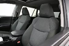 2022 Toyota RAV4 Hybrid XLE AWD | FUEL SAVER | APPLE CARPLAY & A - Photo 4