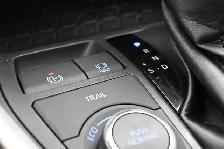 2022 Toyota RAV4 Hybrid XLE AWD | FUEL SAVER | APPLE CARPLAY & A - Photo 7