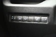 2022 Toyota RAV4 Hybrid XLE AWD | FUEL SAVER | APPLE CARPLAY & A - Photo 11