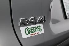 2022 Toyota RAV4 Hybrid XLE AWD | FUEL SAVER | APPLE CARPLAY & A - Photo 27