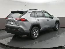 2022 Toyota RAV4 Hybrid XLE AWD | FUEL SAVER | APPLE CARPLAY & A - Photo 38