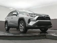 2022 Toyota RAV4 Hybrid XLE AWD | FUEL SAVER | APPLE CARPLAY & A - Photo 40