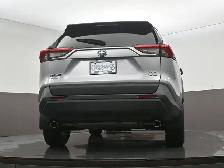 2022 Toyota RAV4 Hybrid XLE AWD | FUEL SAVER | APPLE CARPLAY & A - Photo 47
