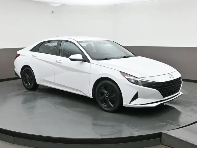 2022 Hyundai Elantra Preferred ANDROID/APPLE, FACTORY REMOTE STA