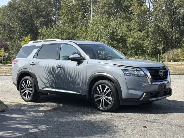2023 Nissan Pathfinder Platinum 4dr 4x4 Automatic
