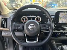 2023 Nissan Pathfinder Platinum 4dr 4x4 Automatic - Photo 17