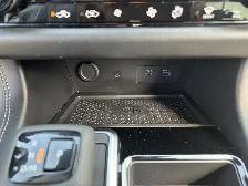 2023 Nissan Pathfinder Platinum 4dr 4x4 Automatic - Photo 29