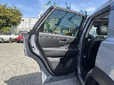 2023 Nissan Pathfinder Platinum 4dr 4x4 Automatic - Photo 36